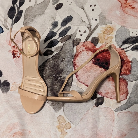 Size 8 Nude Lulu's Strappy Heels - Picture 1 of 5